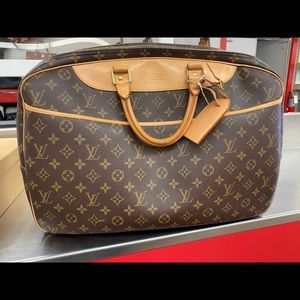 Louis Vuitton Alize 24